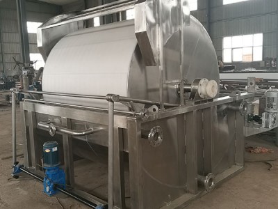 Rotācijas vakuuma filtrs cukura rūpniecībā