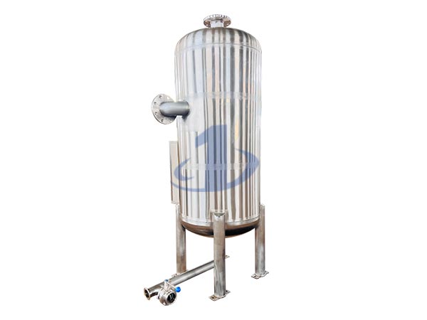 Gaisa šķidruma separators rotējošajam trombu filtram