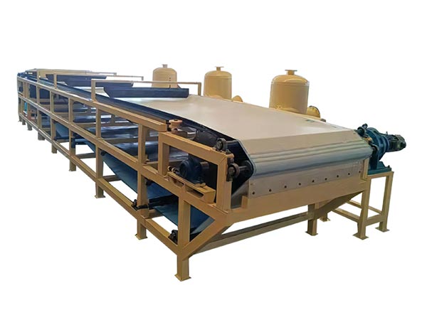 Horizontālais vakuuma jostas filtrs