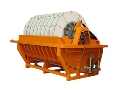 Filtrācijas efektivitātes un filtrācijas ātruma attiecību analīze vakuuma keramikas filtros